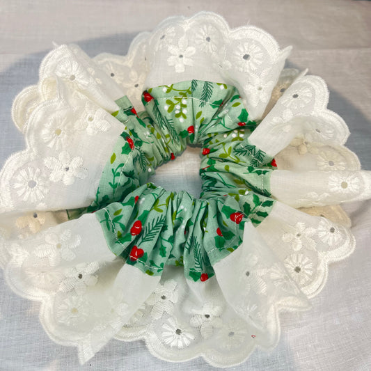 Christmas trim scrunchie green