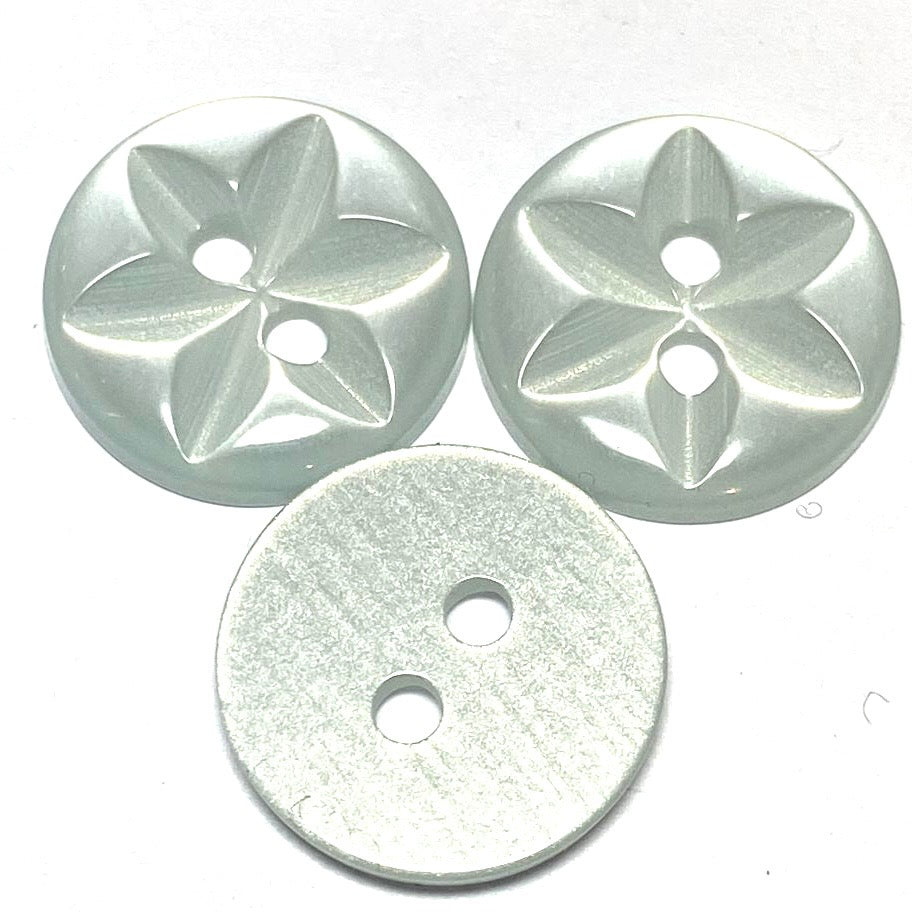 14mm Mint Star 2 Hole Button (B22)