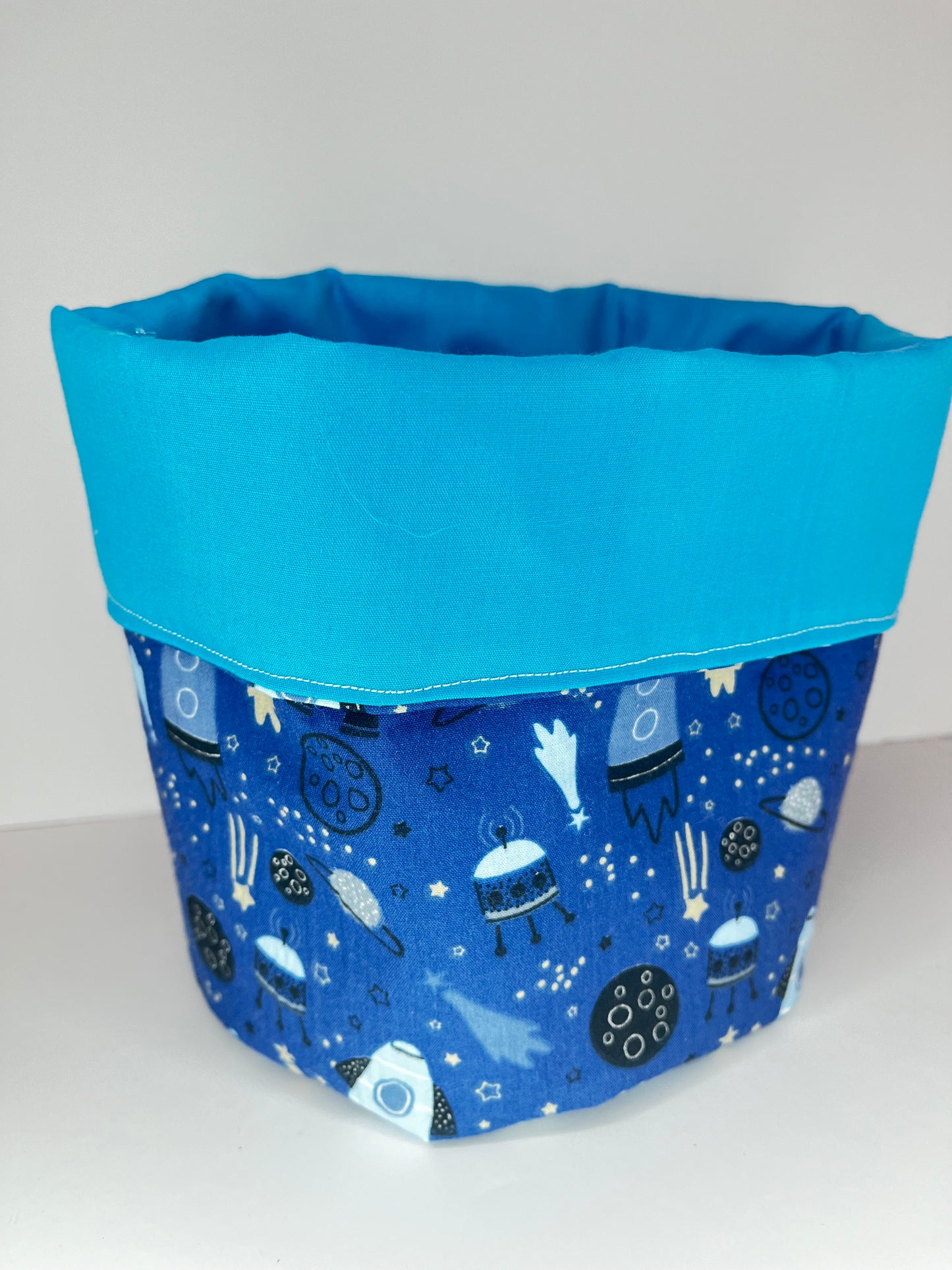 Space blue reversible basket