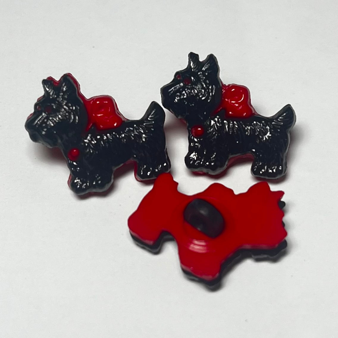 15mm Scotty Dog Button (B157)