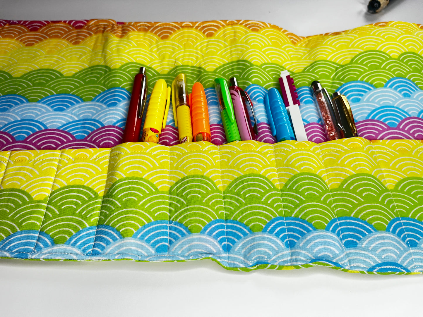 Imperfect geometric multicolour storage roll