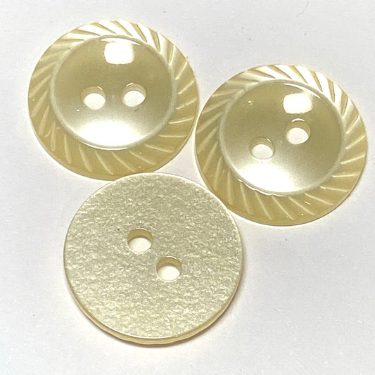 17mm Carved Edge Yellow 2 Hole Button (B18)