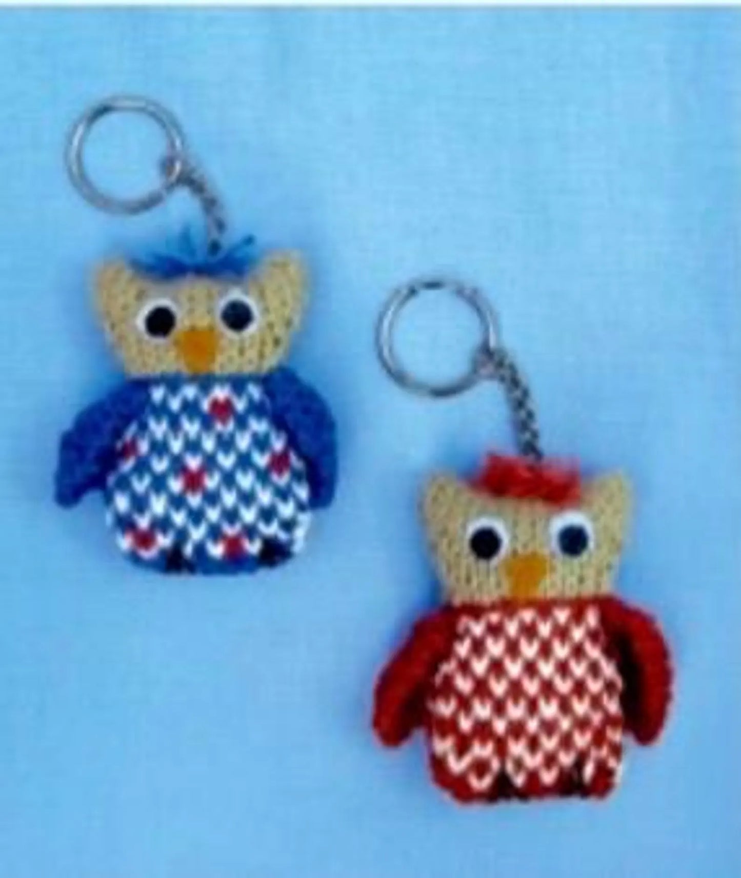 Knits and Pieces KP26 - Miniature gifts and keepsakes / keyrings